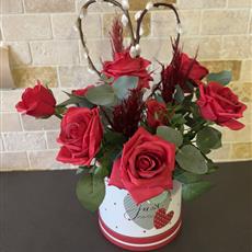 Heart rose hatbox 